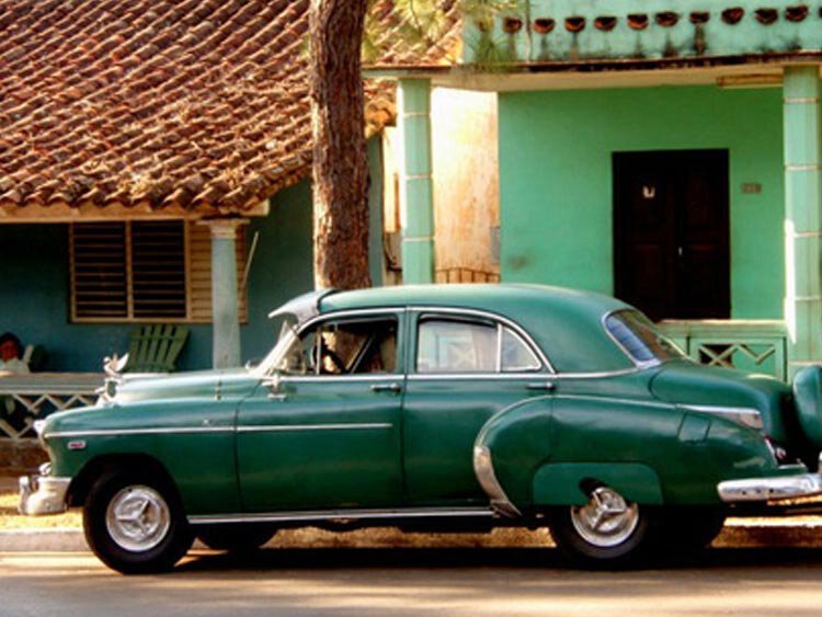Met je oldtimer door Havana