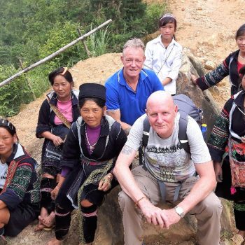 Trekking met de Black Hamong dames geweldige ervaring, met als eind een happy water avond in Ta van