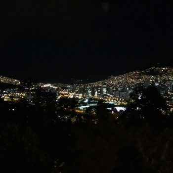 Medellin bij nacht