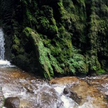Waterval halverwege route SP38, omgeving Gardameer