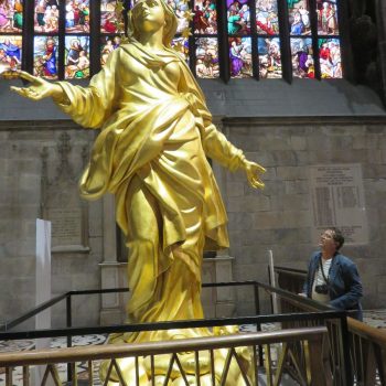 de Madonna van de Duomo van dichtbij