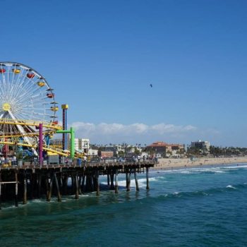 Kermis en uitzicht op Santa Monica pier