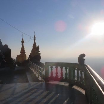Mount Popa, de apen vond ik wel een beetje eng