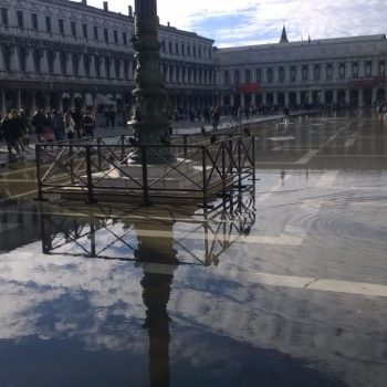 San Marco bij eb..... nog steeds een laagje water (december)