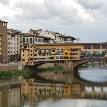 Ponte Vecchio in Florance vanaf een afstand. Van dichtbij nog veel mooier om te zien. 