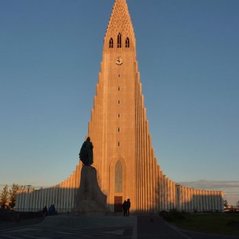 de grote kerk van Reykjavik