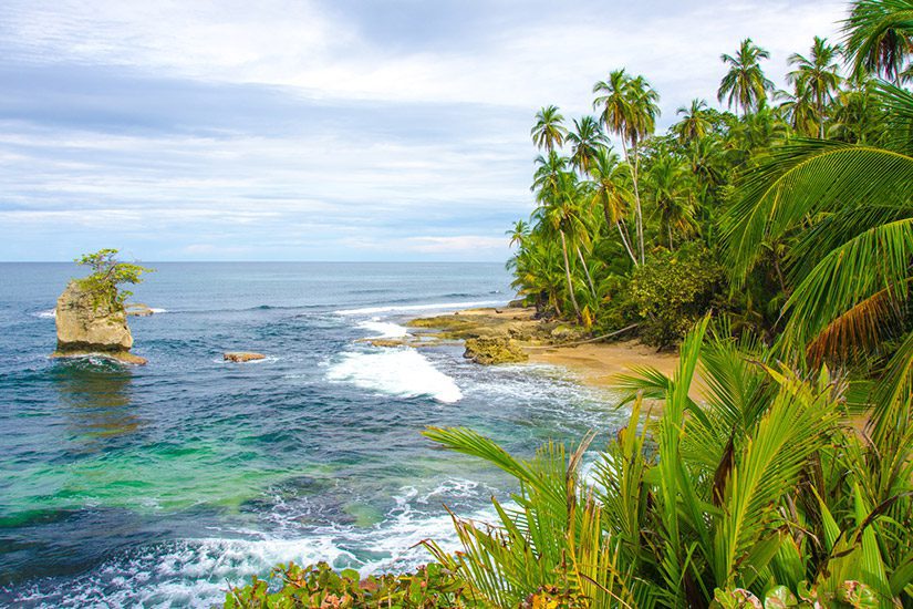 Strand bij Puerto Viejo