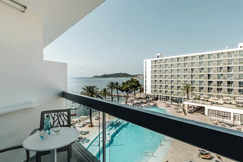 The-Ibiza-Twiins