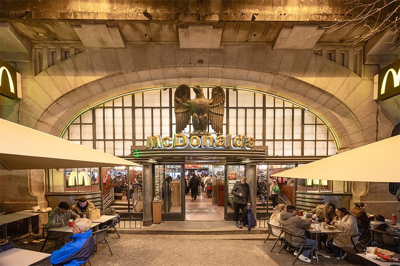 Mooiste McDonald's ter wereld in Porto
