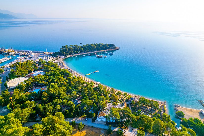 De Turkse badplaats Kemer