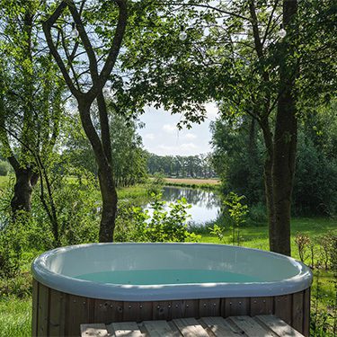 River Mirrorlodge op vakantiepark Mölke