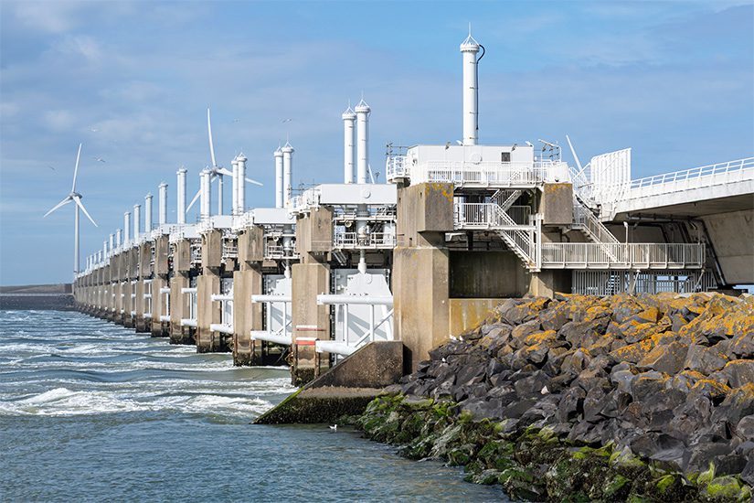 De Oosterscheldekering
