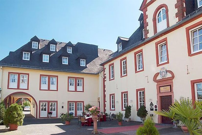 Schloßhotel Kurfürstliches Amtshaus Dauner Burg