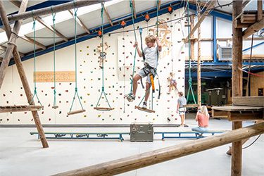 Vakantiepark Hunzedal klimmuur
